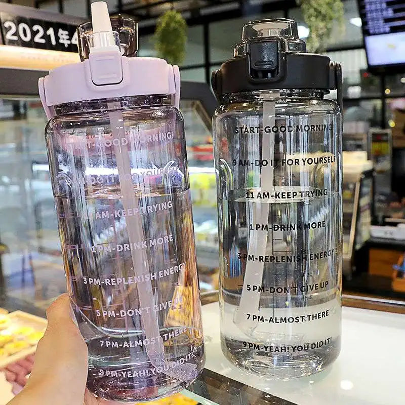 Gourde sport 2L avec paille – grande capacité, marqueur de temps & bouchon étanche