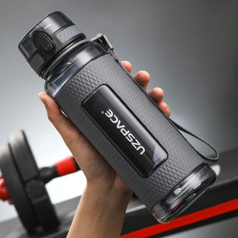 Gourde Sport UZSPACE – Tritan BPA Free – Bouchon Anti-Fuite & Infuseur Fruits