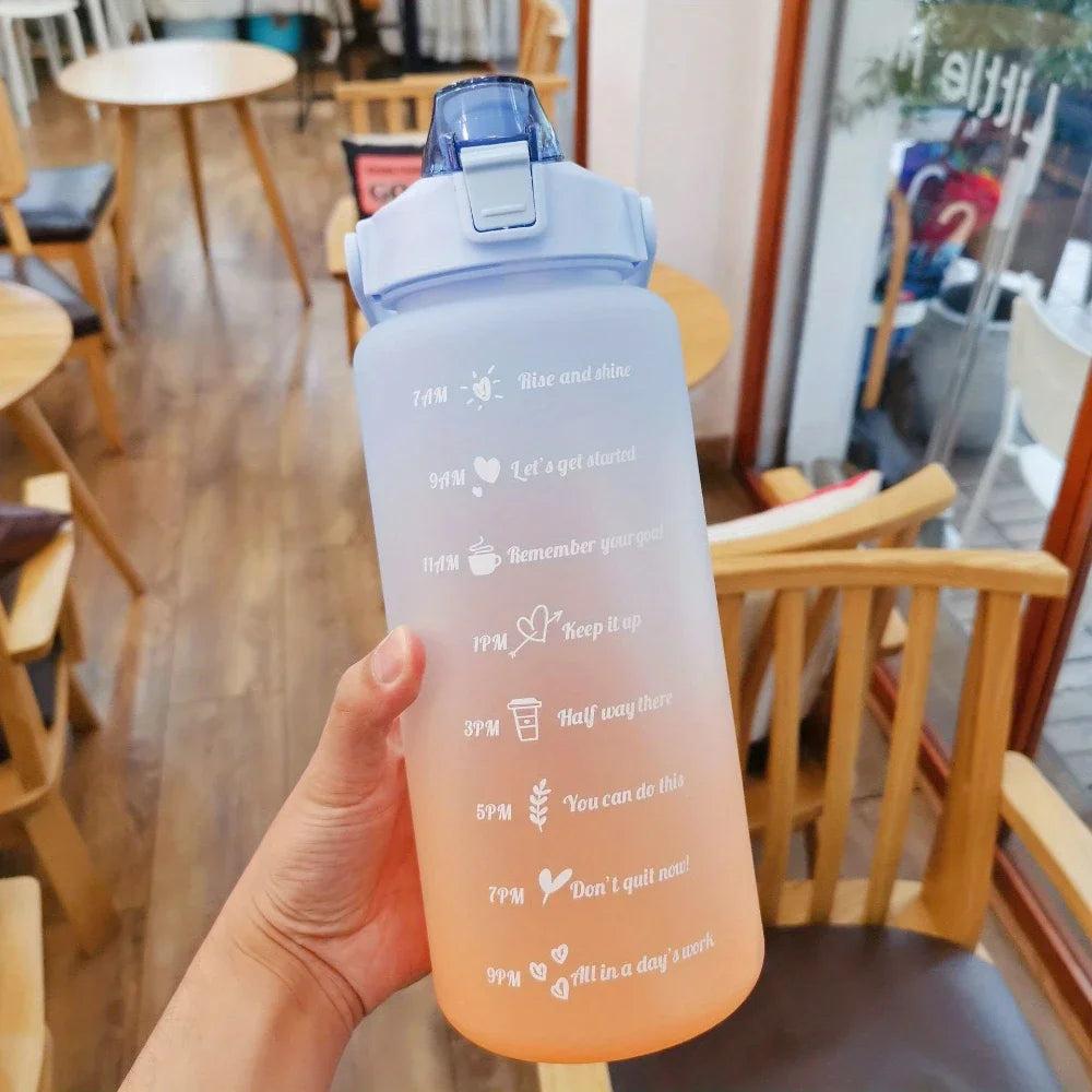 Gourde 2L sport avec paille – hydratation pratique et motivante pour entraînement